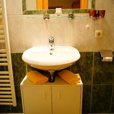 Appartementhaus Olympia Schloessl * ノイシュティフト・イム・シュトゥーバイタール