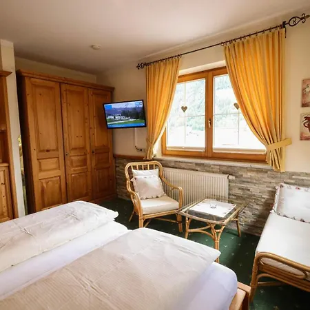 Appartementhaus Olympia Schloessl ノイシュティフト・イム・シュトゥーバイタール