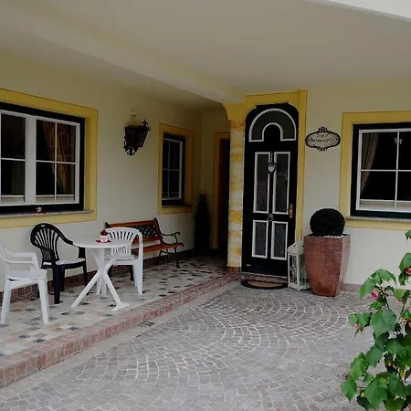 Appartementhaus Olympia Schloessl アパート