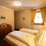 Appartementhaus Olympia Schloessl * Neustift im Stubaital