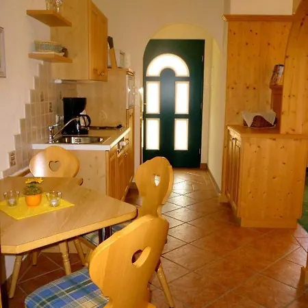 Appartementhaus Olympia Schloessl * نيوستيف ام ستوبيتا