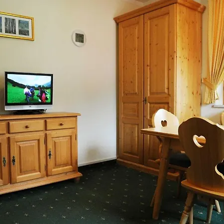 Appartementhaus Olympia Schloessl نيوستيف ام ستوبيتا